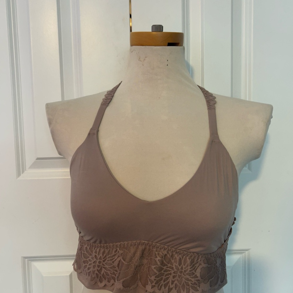 Victoria's Secret Tan Seamless Bra Intimates